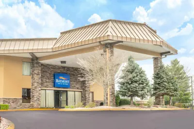 Photo 2 - Baymont by Wyndham Knoxville I-75