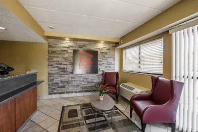 Photo 4 - Red Roof Inn Columbus East - Reynoldsburg