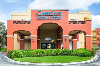 Photo 2 - Comfort Inn and Suites San Francisco Airport North