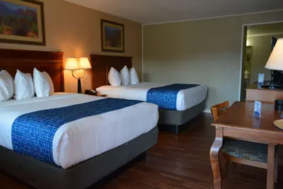 Photo 2 - Travelodge by Wyndham Trinidad