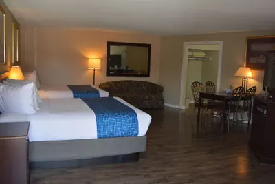 Photo 4 - Travelodge by Wyndham Trinidad