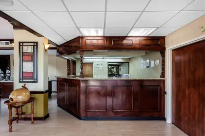 Photo 5 - Quality Inn & Suites Mooresville - Lake Norman