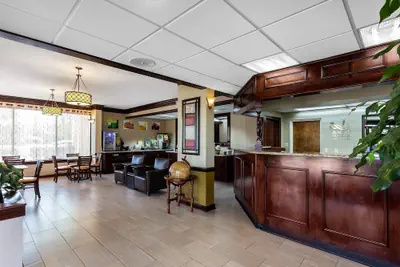 Photo 3 - Quality Inn & Suites Mooresville - Lake Norman
