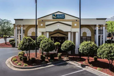 Photo 2 - Quality Inn & Suites Mooresville - Lake Norman