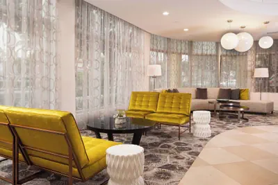 Photo 4 - Courtyard Miami in Coral Gables by Marriott