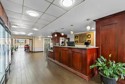 Photo 3 - Comfort Inn & Suites Lakeland North I-4