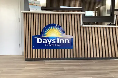 Photo 4 - Days Inn by Wyndham Baltimore Northwest