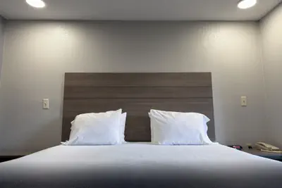 Photo 5 - Americas Best Value Inn Cabot