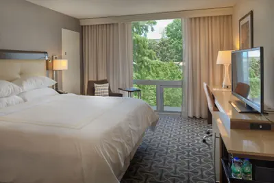 Photo 5 - Marriott St. Louis Airport