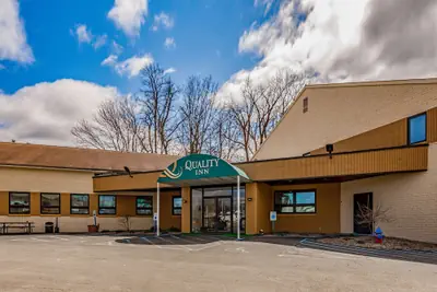 Photo 2 - Quality Inn Schenectady - Albany