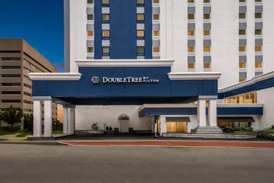Photo 2 - DoubleTree by Hilton Downtown Wilmington - Legal District