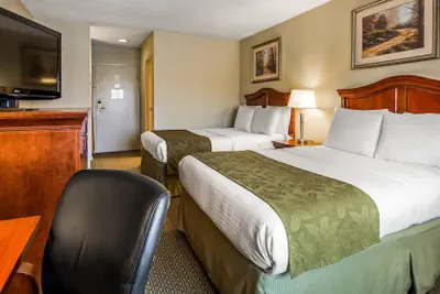 Photo 5 - Best Western Shepherdsville-Louisville South Hotel