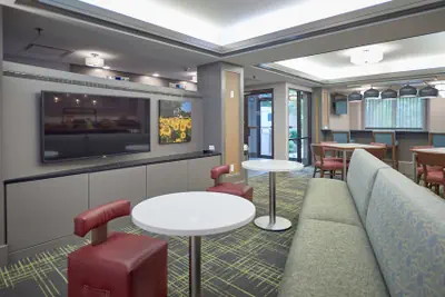 Photo 3 - Hampton Inn by Hilton Harrisburg West