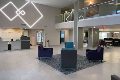 Photo 4 - La Quinta Inn & Suites by Wyndham Jonesboro