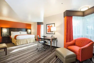 Photo 3 - Holiday Inn Express Mountain View - S Palo Alto by IHG