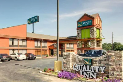 Photo 2 - Quality Inn Fort Smith I-540