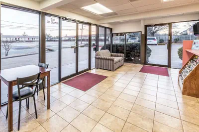 Photo 3 - Motel 6 Arlington, TX - UTA