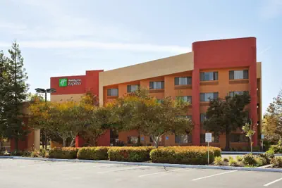 Photo 2 - Holiday Inn Express Union City (San Jose) by IHG