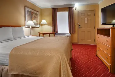 Photo 5 - Bryson Inn