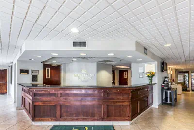 Photo 3 - Quality Inn University