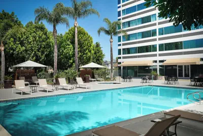 Photo 2 - Sheraton Ontario Airport Hotel