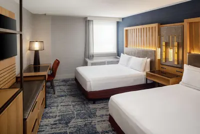 Photo 4 - Doubletree by Hilton Washington DC Silver Spring