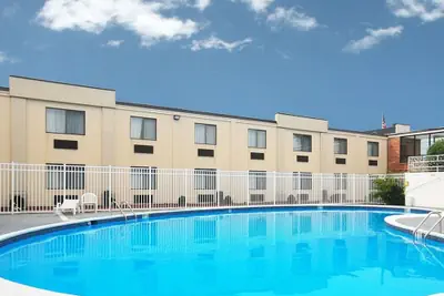 Photo 2 - Quality Inn Seekonk - Providence