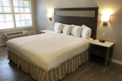 Photo 5 - Rodeway Inn Milpitas near Great Mall