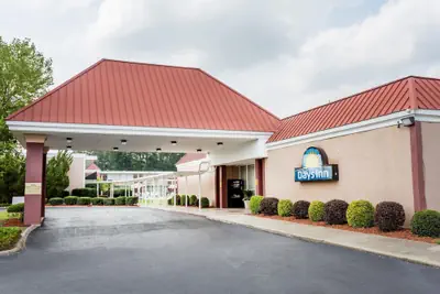 Photo 2 - Days Inn by Wyndham Goldsboro
