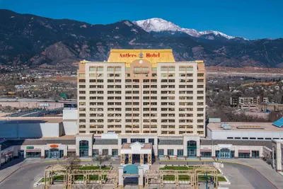 Photo 2 - The Antlers, a Wyndham Hotel