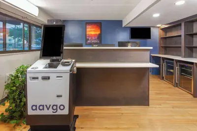 Photo 4 - Travelodge by Wyndham Peoria