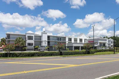 Photo 2 - Ramada by Wyndham Altamonte Springs Near I-4