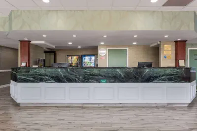 Photo 3 - Ramada by Wyndham Altamonte Springs Near I-4