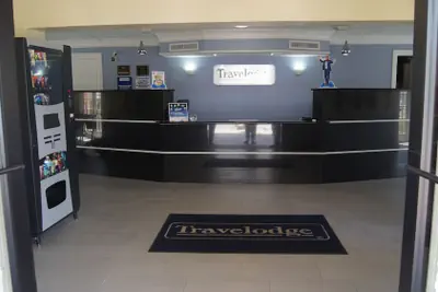 Photo 5 - Travelodge by Wyndham North Richland Hills/Dallas/Ft Worth