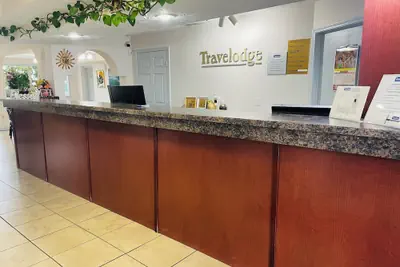 Photo 4 - Travelodge by Wyndham Sellersburg / Louisville North