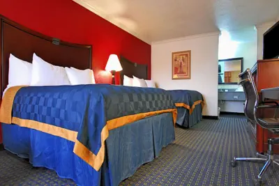 Photo 5 - Americas Best Value Inn Kingsville