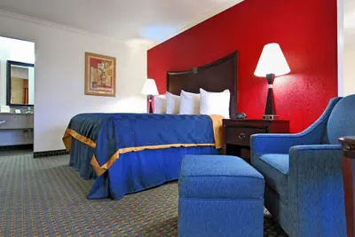 Photo 4 - Americas Best Value Inn Kingsville