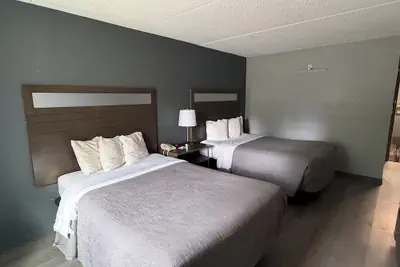 Photo 3 - Q Lodge