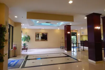 Photo 5 - North Miami Beach Gardens Inn & Suites