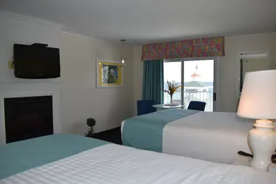 Photo 3 - Breakers Resort & Beach Bar