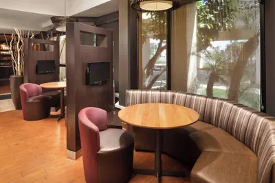 Photo 4 - Courtyard by Marriott Anaheim Buena Park
