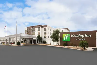 Photo 2 - Holiday Inn Hotel & Suites Springfield - I-44 by IHG