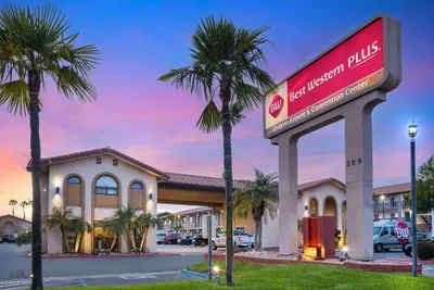 Photo 2 - Best Western Plus Ontario Airport & Convention Center