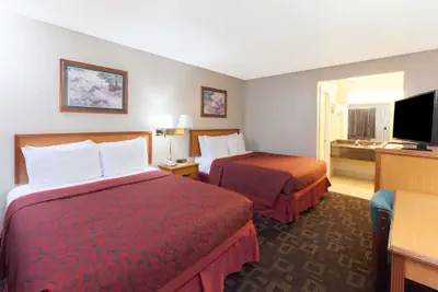Photo 4 - Days Inn by Wyndham Oklahoma City Fairground