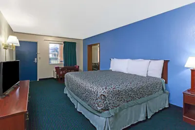 Photo 5 - Days Inn by Wyndham Oklahoma City Fairground