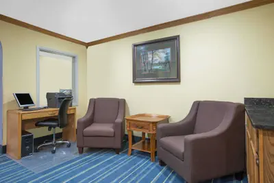 Photo 5 - Days Inn by Wyndham Grand Island
