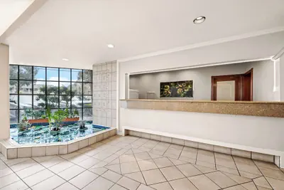 Photo 5 - Best Western De Anza Inn