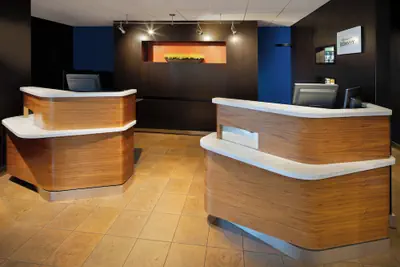 Photo 3 - Courtyard by Marriott Southfield