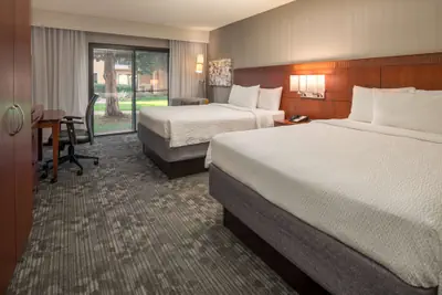 Photo 5 - Sonesta Select Seattle Bellevue Redmond