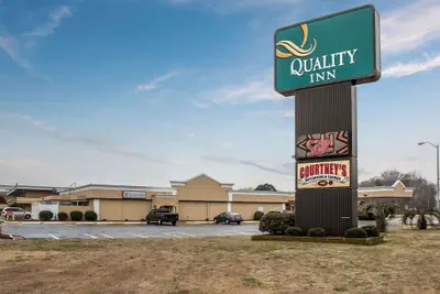 Photo 2 - Quality Inn Elizabeth City near University